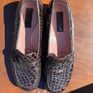 BeautiFeel Dark Textured Loafers